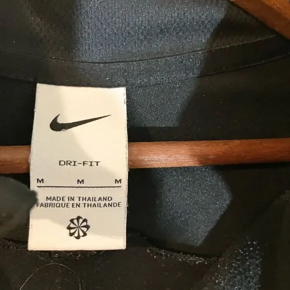 Black, Nike Syracuse United lightweight jacket, men’s size medium - Picture 2 of 4